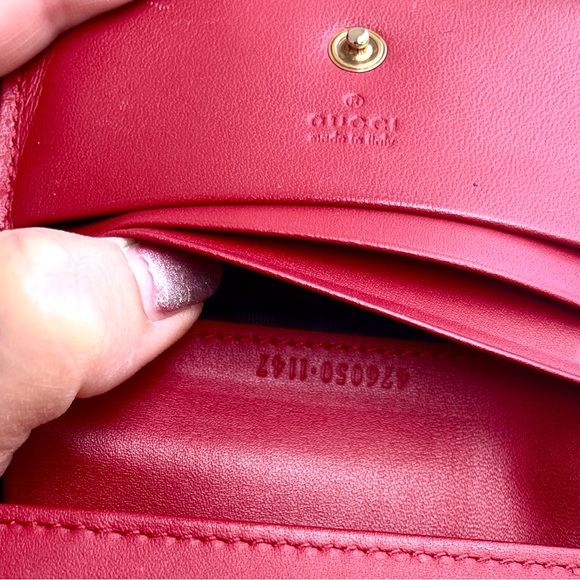 Gucci EUC Cherries GG Supreme Compact Bifold Wallet has ALL rhinestones - Picture 5 of 16
